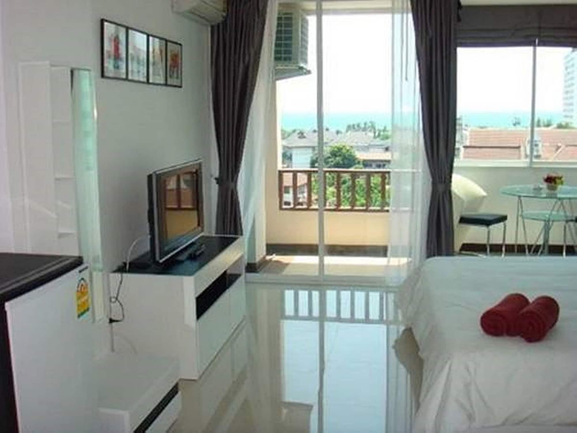 Grand Residence Jomtien Екстер'єр фото