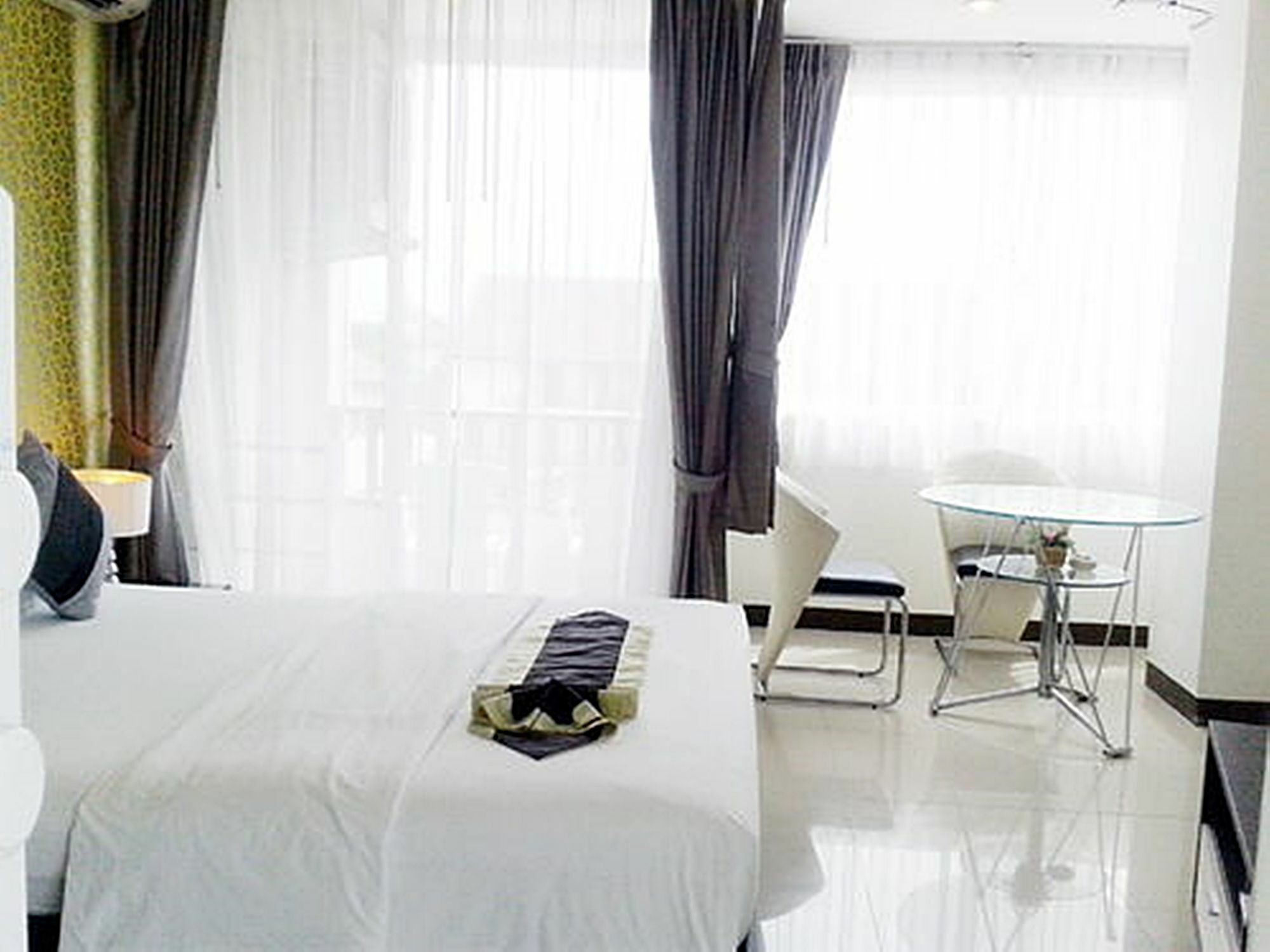 Grand Residence Jomtien Екстер'єр фото
