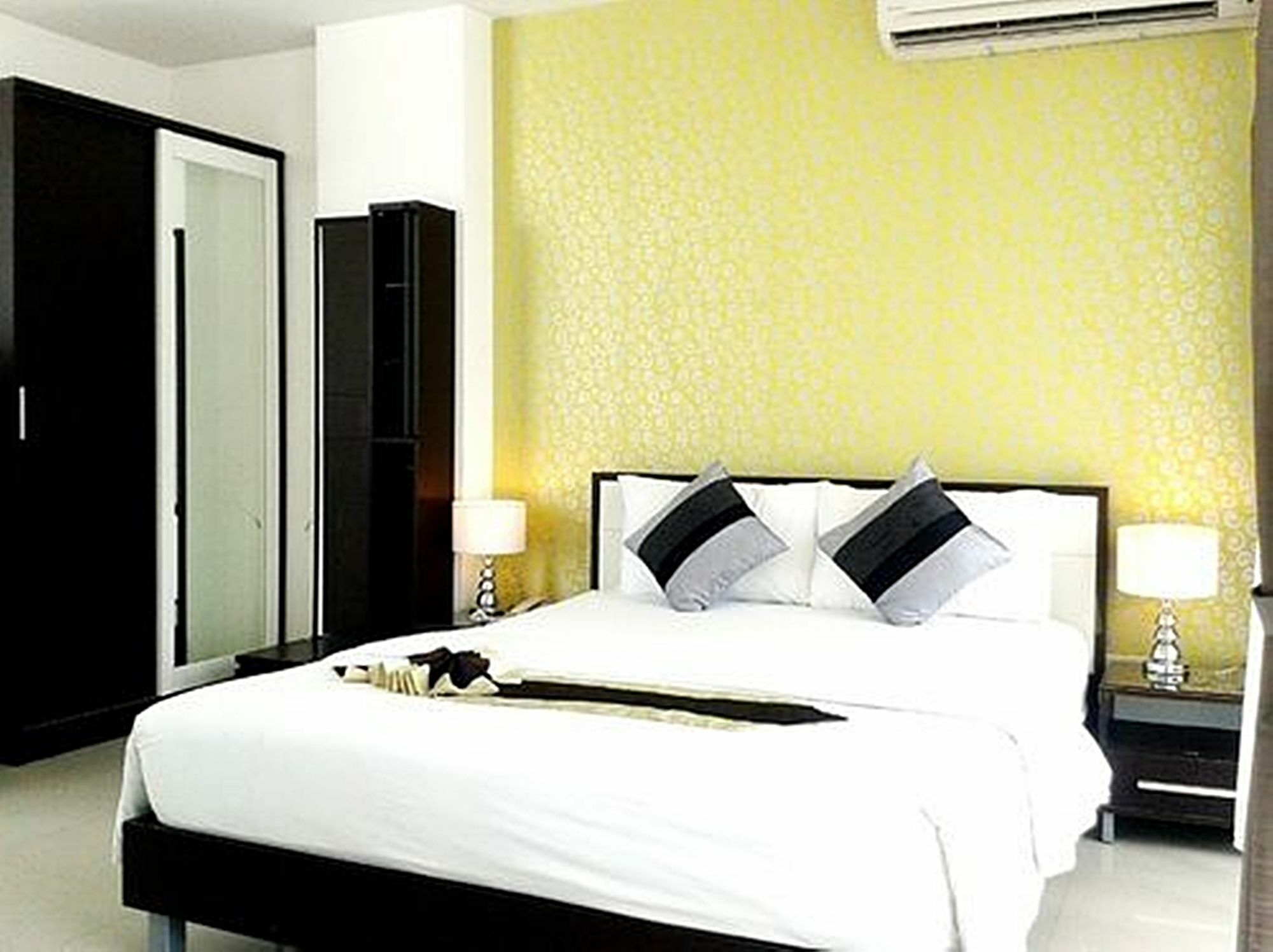 Grand Residence Jomtien Екстер'єр фото