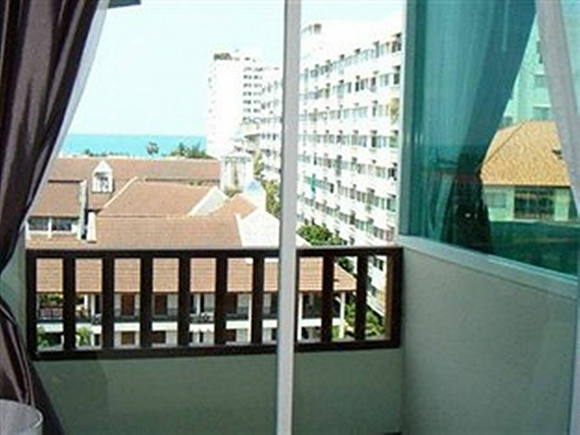 Grand Residence Jomtien Екстер'єр фото
